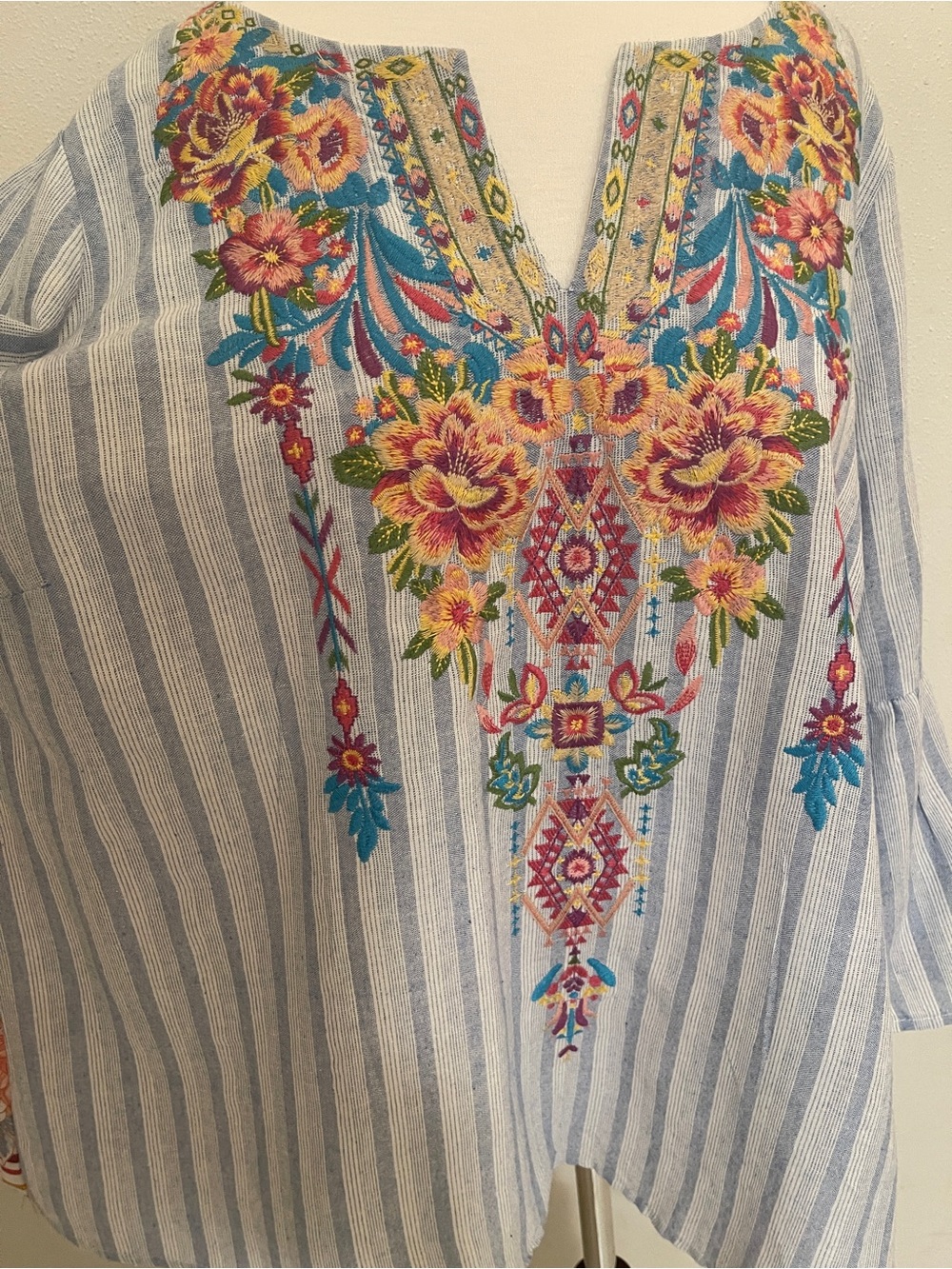 Savanna Jane Boho Embroidered Strip Blouse with Floral back. Size 1X - Picture 7 of 11